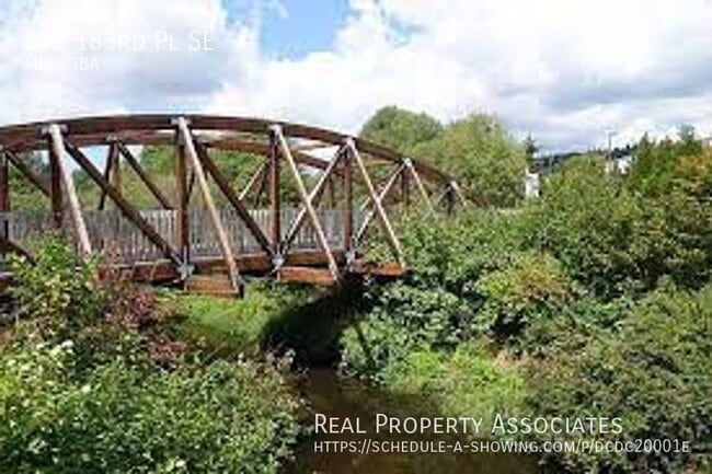 Building Photo - 815 183rd Pl SE