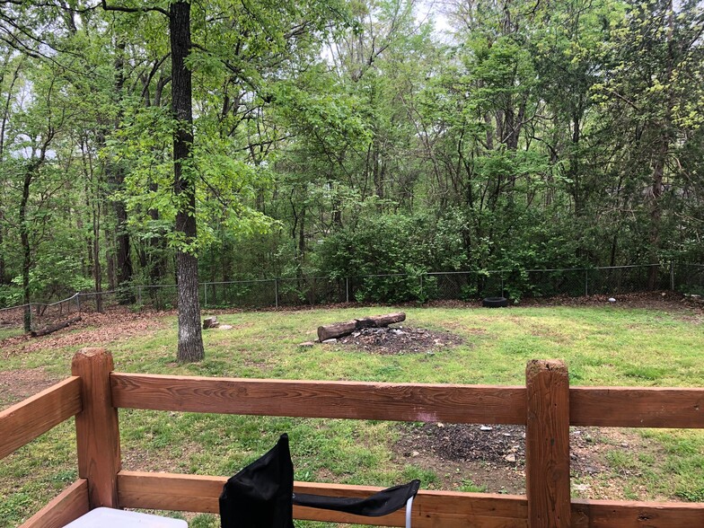 Building Photo - 403 Betty Jean Ave