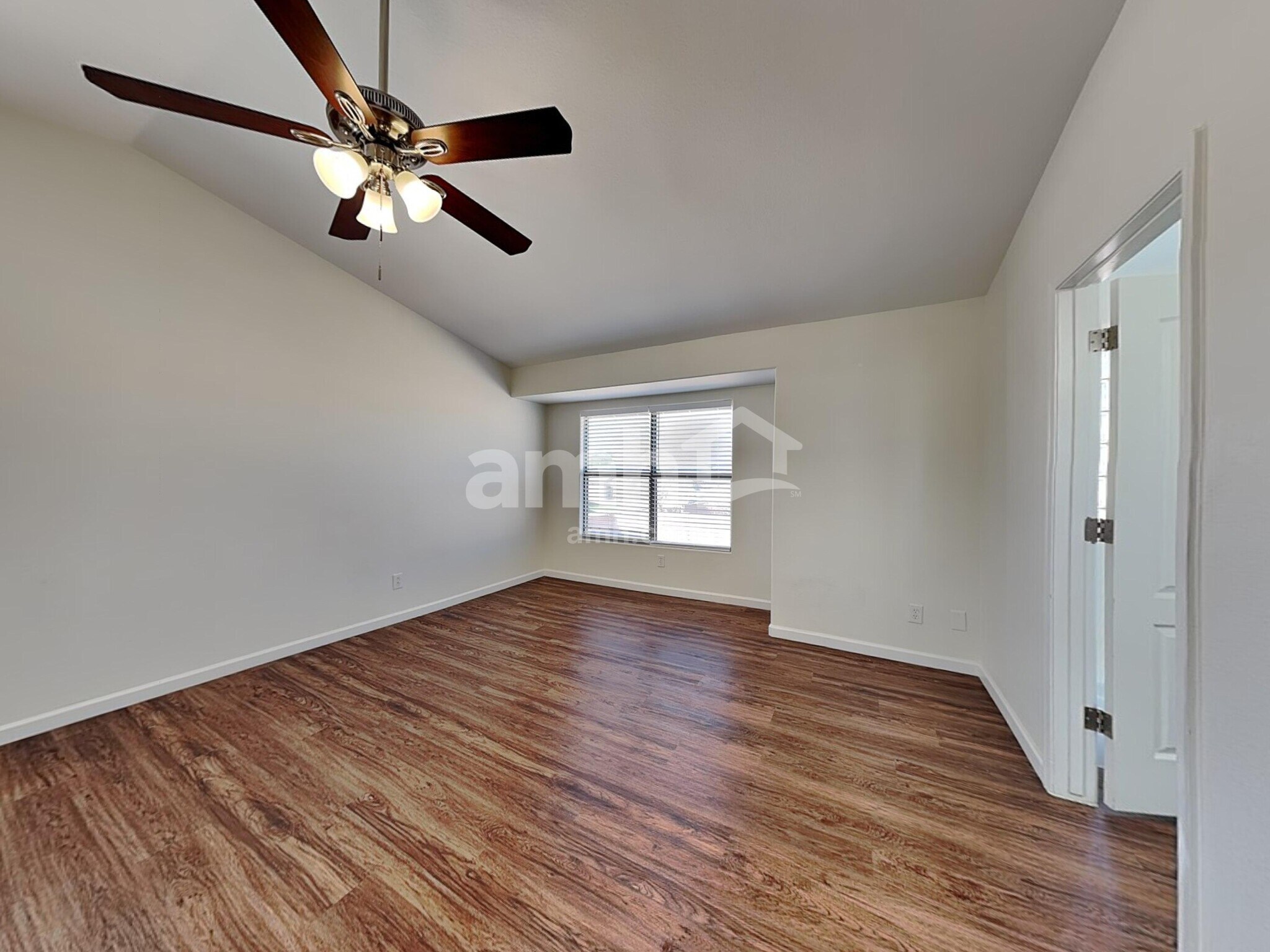 Building Photo - 9824 E Onza Ave