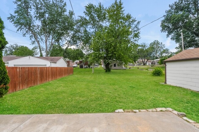 Building Photo - 9124 Guthrie Ave