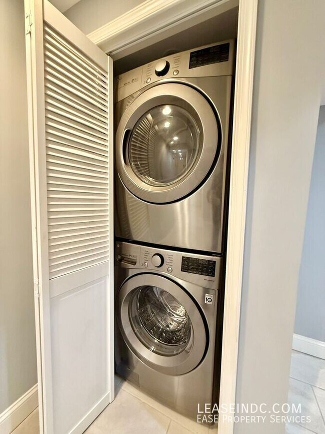 Building Photo - 55 Quincy Pl NW