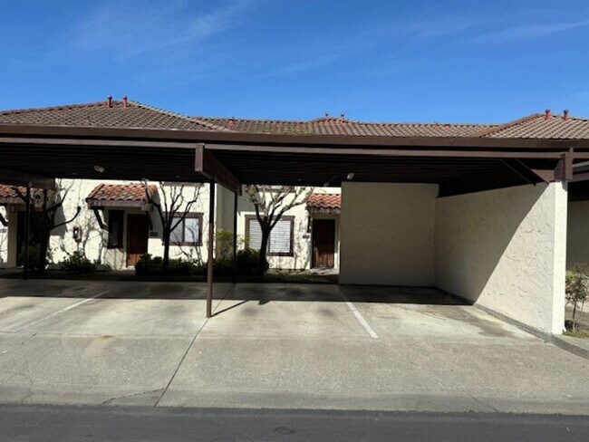 Building Photo - 2-Bedroom, 1.5 Bathroom Townhome in Quiet El Sobrante Neighborhood