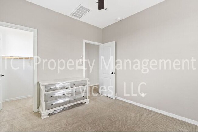 Building Photo - 9743 E Torino Ave
