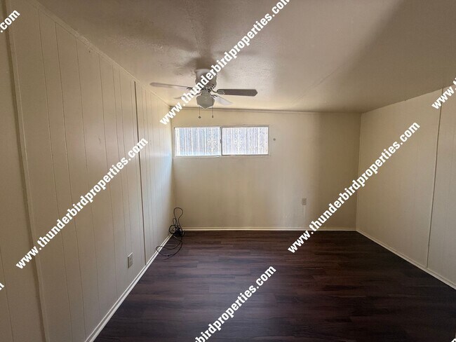Building Photo - 1622 Coal Ave SE