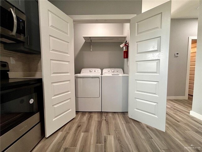 Building Photo - 23 W Kohala Ave