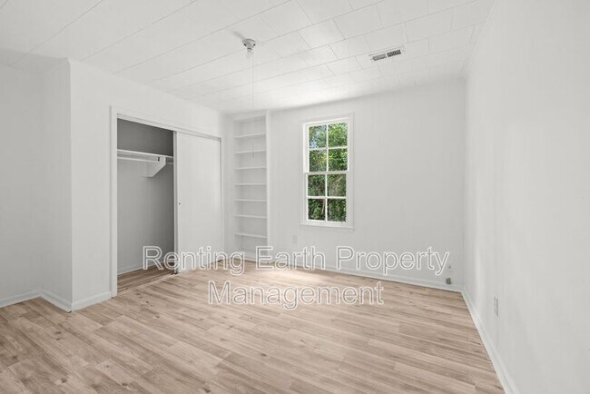Building Photo - 2507 Palmetto St