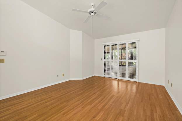 Building Photo - 604 Parkside Pl