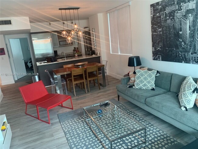 Building Photo - 500 Brickell Ave