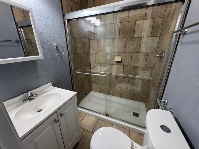 Building Photo - 1105 Adams St