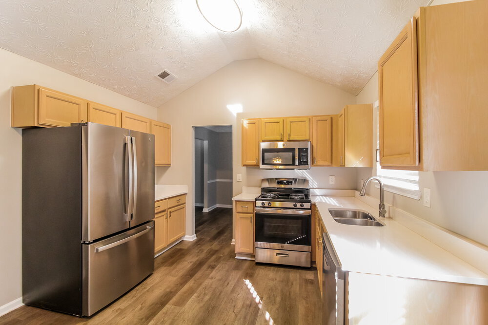 Building Photo - 2098 Sugar Creek Falls Ct