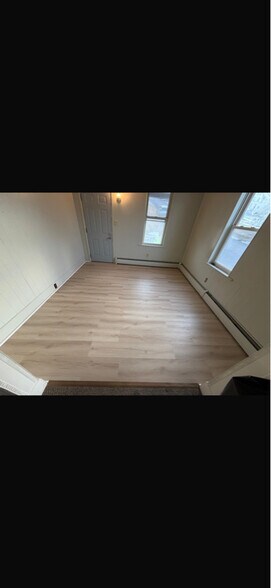 Building Photo - 1701 Mohawk St