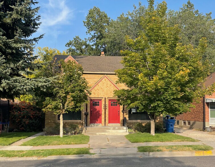 Building Photo - 546 S 10th Ave