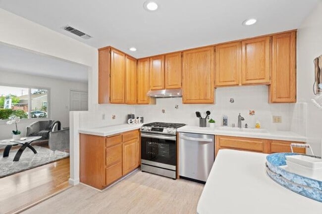 Building Photo - 1813 Beech St