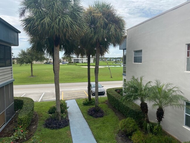 Building Photo - 809 Normandy Trail