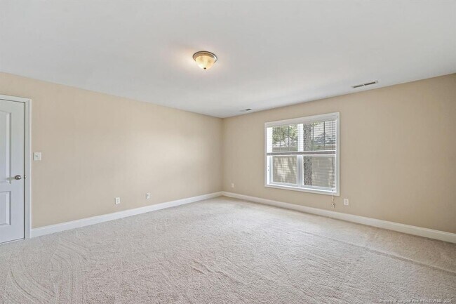 Building Photo - 204 Executive Dr