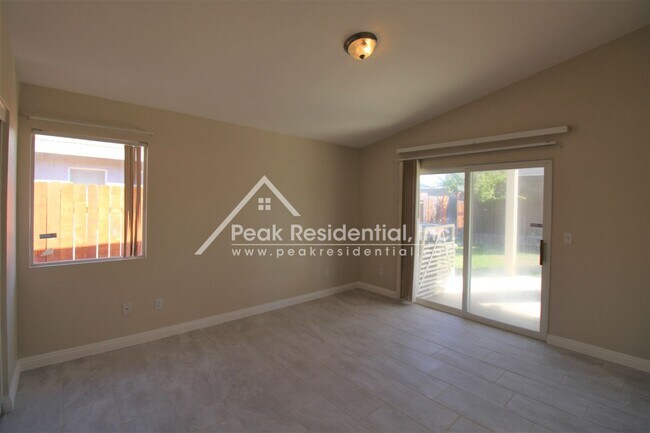 Building Photo - Updated 4bd/2ba Elk Grove Home with 2 Car Garage
