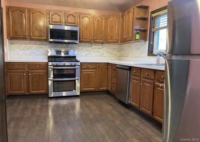 Building Photo - 49 Forest Ave