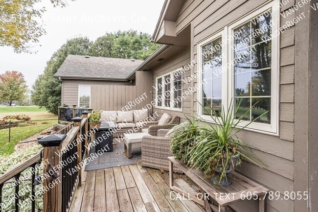 Building Photo - 5116 S St Andrews Cir