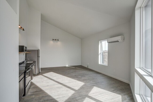 Building Photo - Our Only Penthouse available