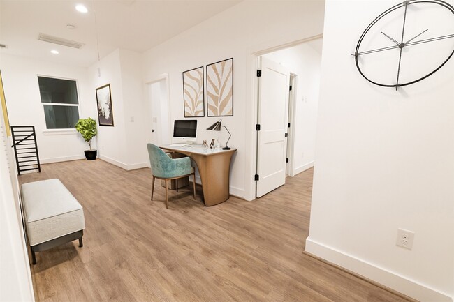 Building Photo - 1206 Hamblen St