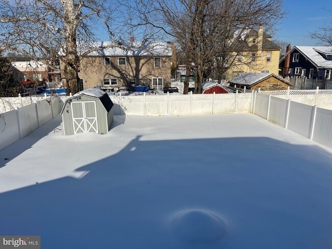 Building Photo - 322 McKinley Ave