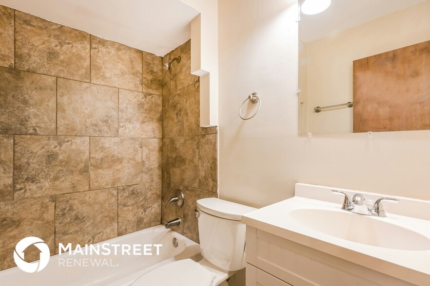 Building Photo - 2075 Cordoba Dr