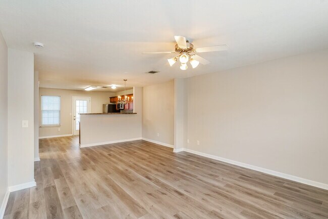 Building Photo - 8028 Logan Dr