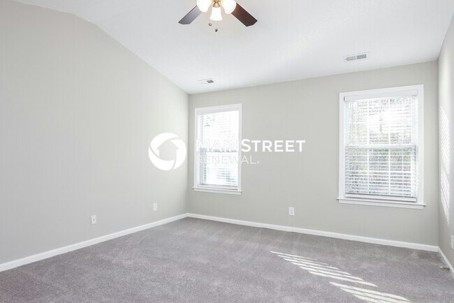 Building Photo - 4 Bedroom Pet-Friendly Home in Raleigh, NC with Main Street Renewal