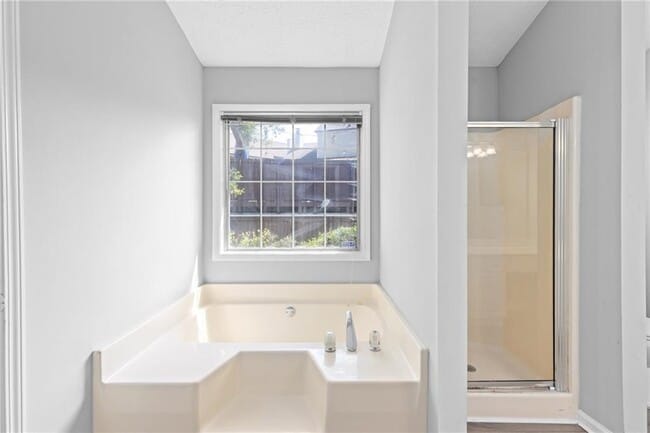 Building Photo - 2110 Racquet Club Cir NW