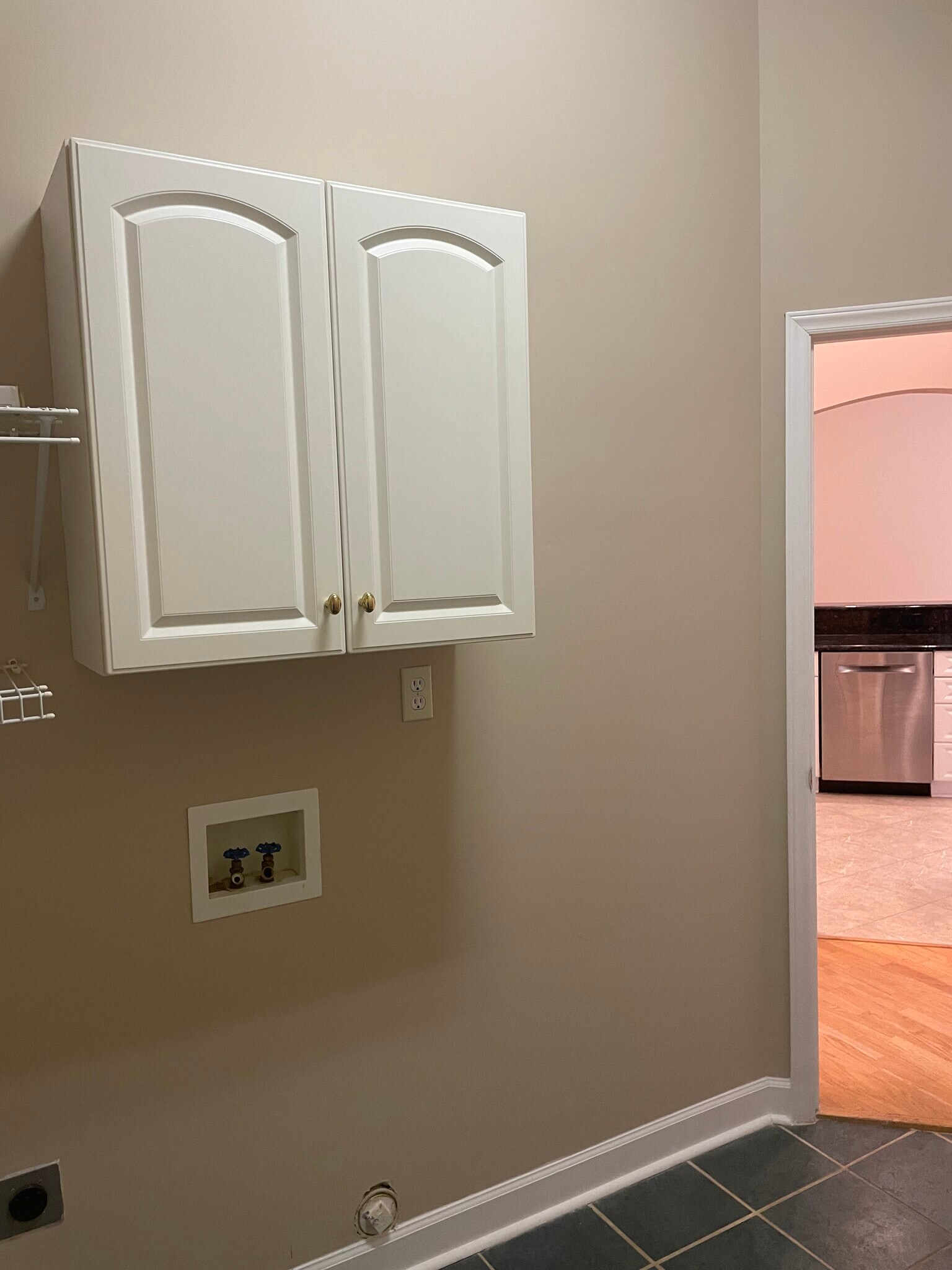 Building Photo - 1855 Cameron Heights Cir