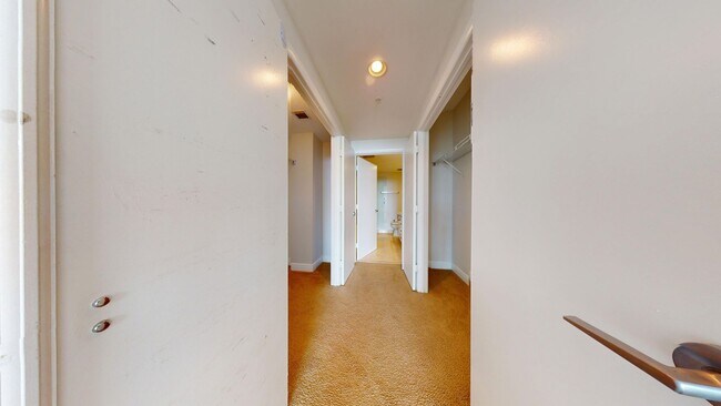 Building Photo - 550 Okeechobee Blvd