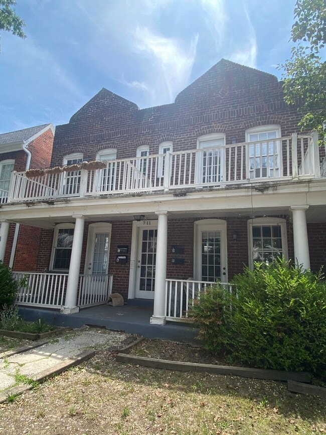 Building Photo - 711 Chimborazo Blvd