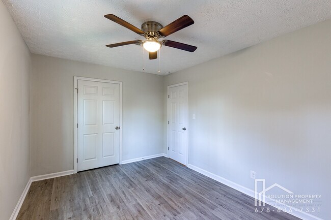 Building Photo - 4283 E Paulding Dr