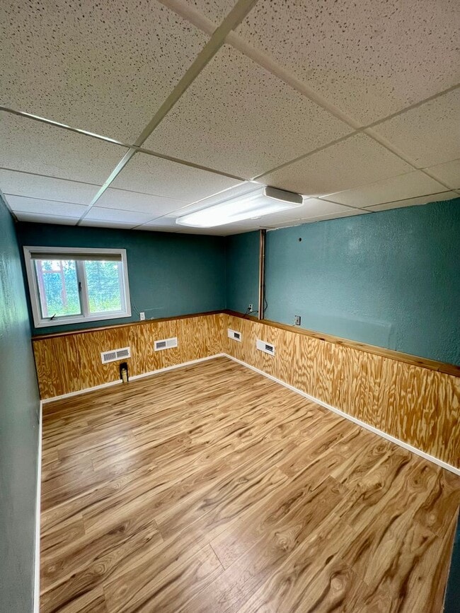 Building Photo - 4-Bedroom Home in Fairbanks | 2-Car Garage, Fenced Yard, RV Parking & Breathtaking Views – Dog Fr...