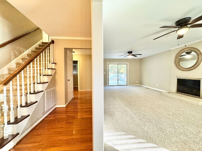 Building Photo - Well Maintained 3 Bedroom with Large Back Deck & Detached Garage!