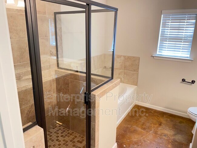Building Photo - 9404 Eckley Pl