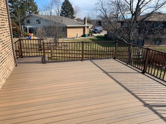 Building Photo - 7609 Hayenga Ln