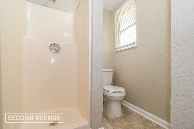 Building Photo - 7027 Barberie St