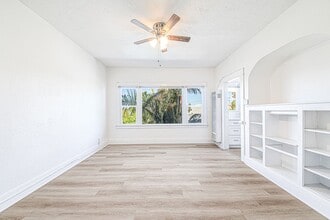 Building Photo - 1643 Locust Ave