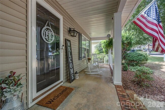 Building Photo - 121 Pratt St