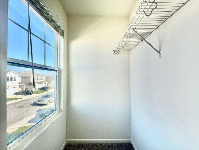 Building Photo - 14346 Elkhorn Crest