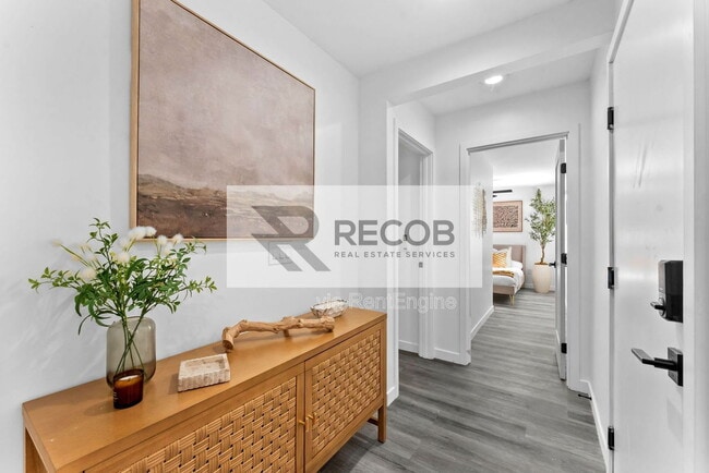 Building Photo - 8353 Ivory Coast Dr