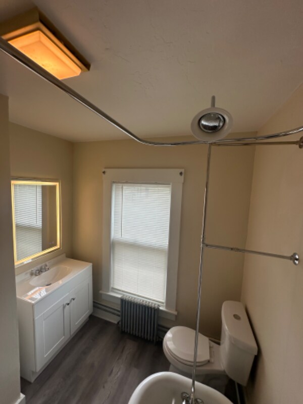 Building Photo - 56 Laurel St