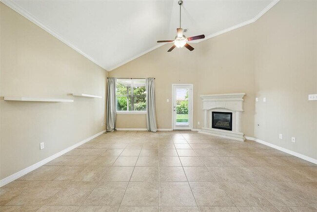 Building Photo - 27154 Harvest Pointe Ln