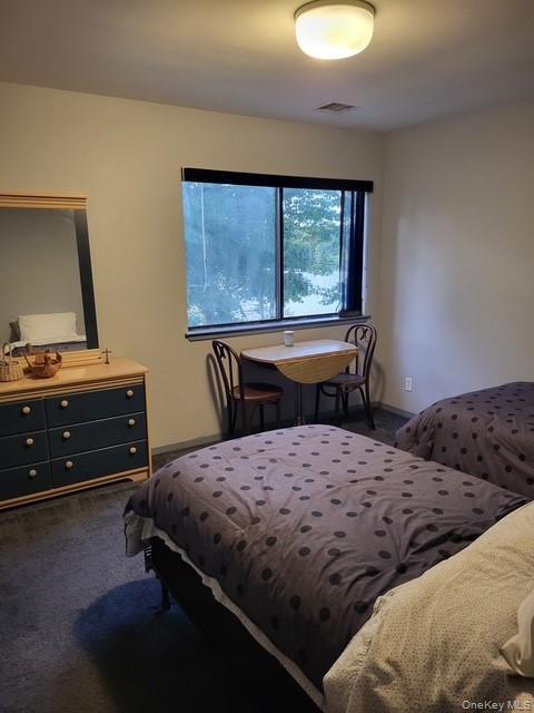 Building Photo - 22 Pine Ct