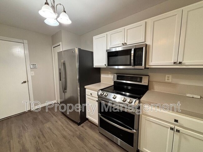 Building Photo - 942 Wynfield Cir