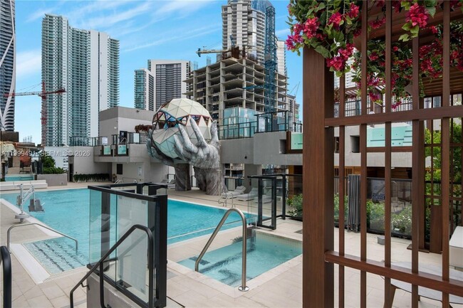 Building Photo - 20 NE 11th St