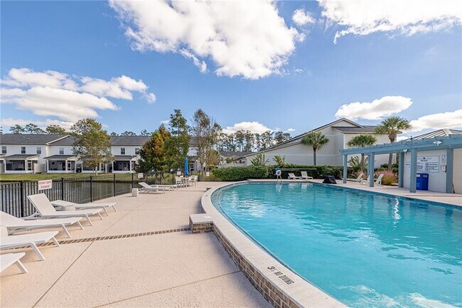 Building Photo - 505 Mariners Cir