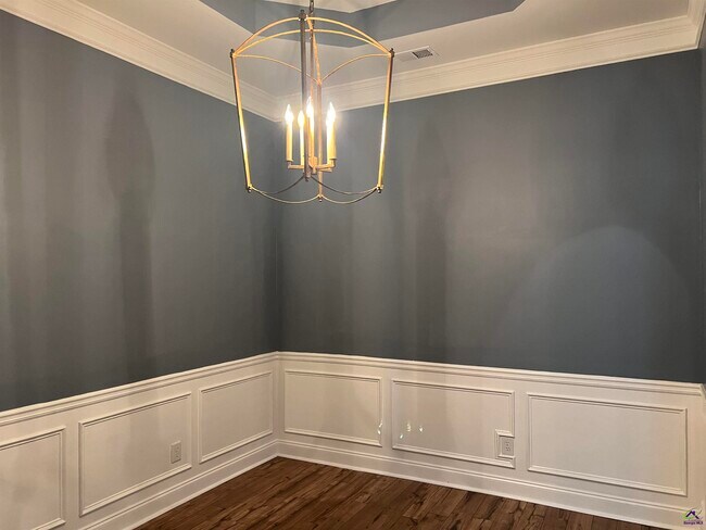 Building Photo - 644 Ivy Brook Way