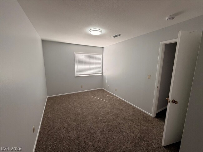 Building Photo - 1593 Teardrop St